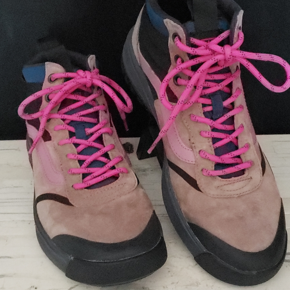 Vans Ultrarange Hi DL MTE Mid-Top  Sneaker - Unisex size 8 Men's/ 9.5 Women's - Picture 6 of 15